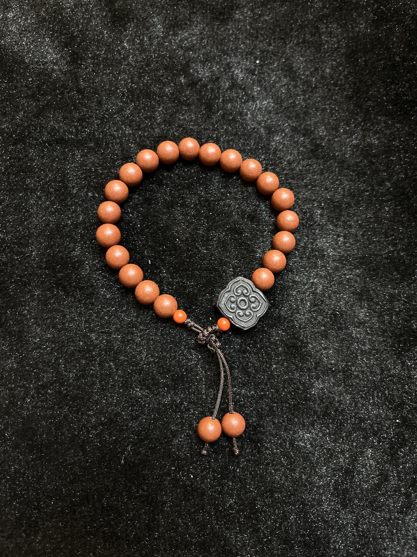 Moonlinx Silver Elite Realm All-Season Peace Bracelet